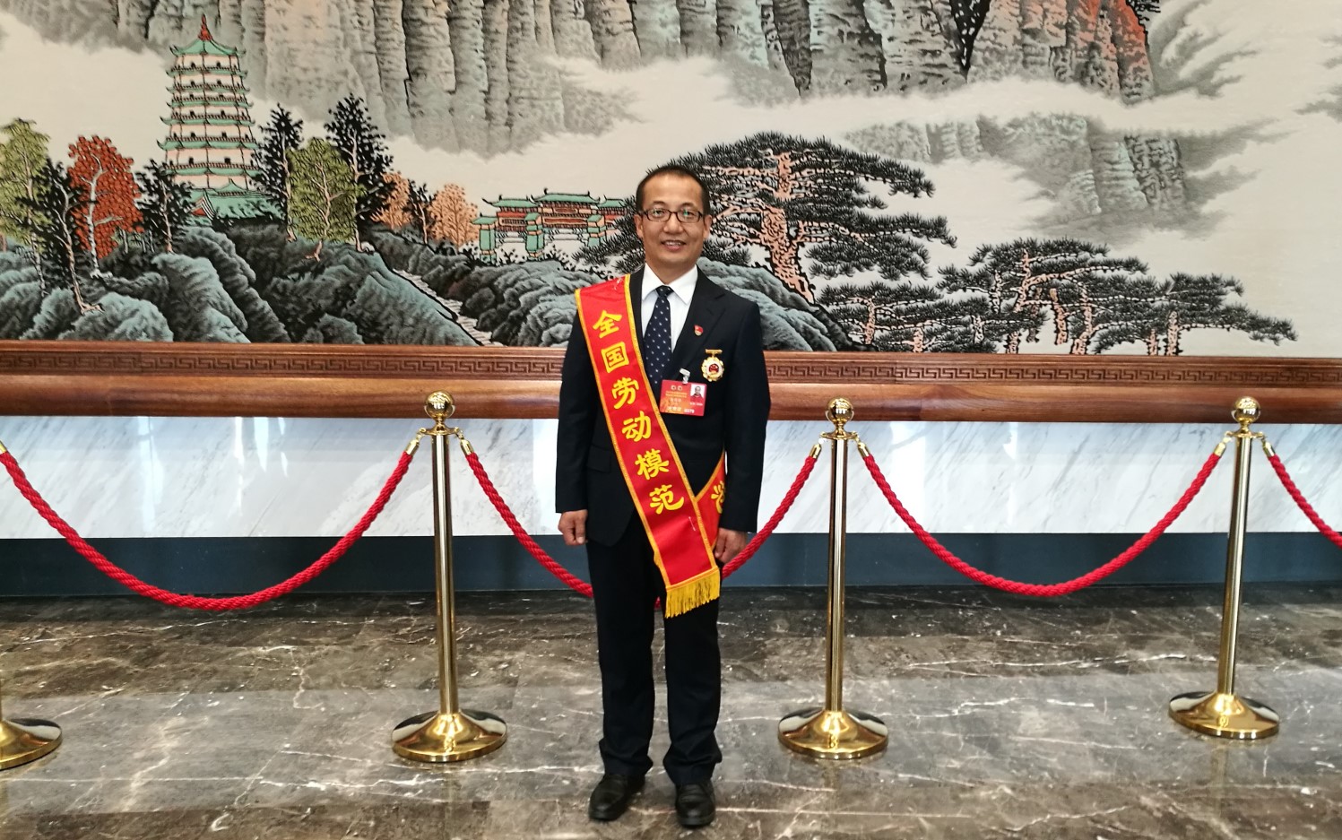 方大集团东北制药王清涛当选全国劳模在京接受表彰